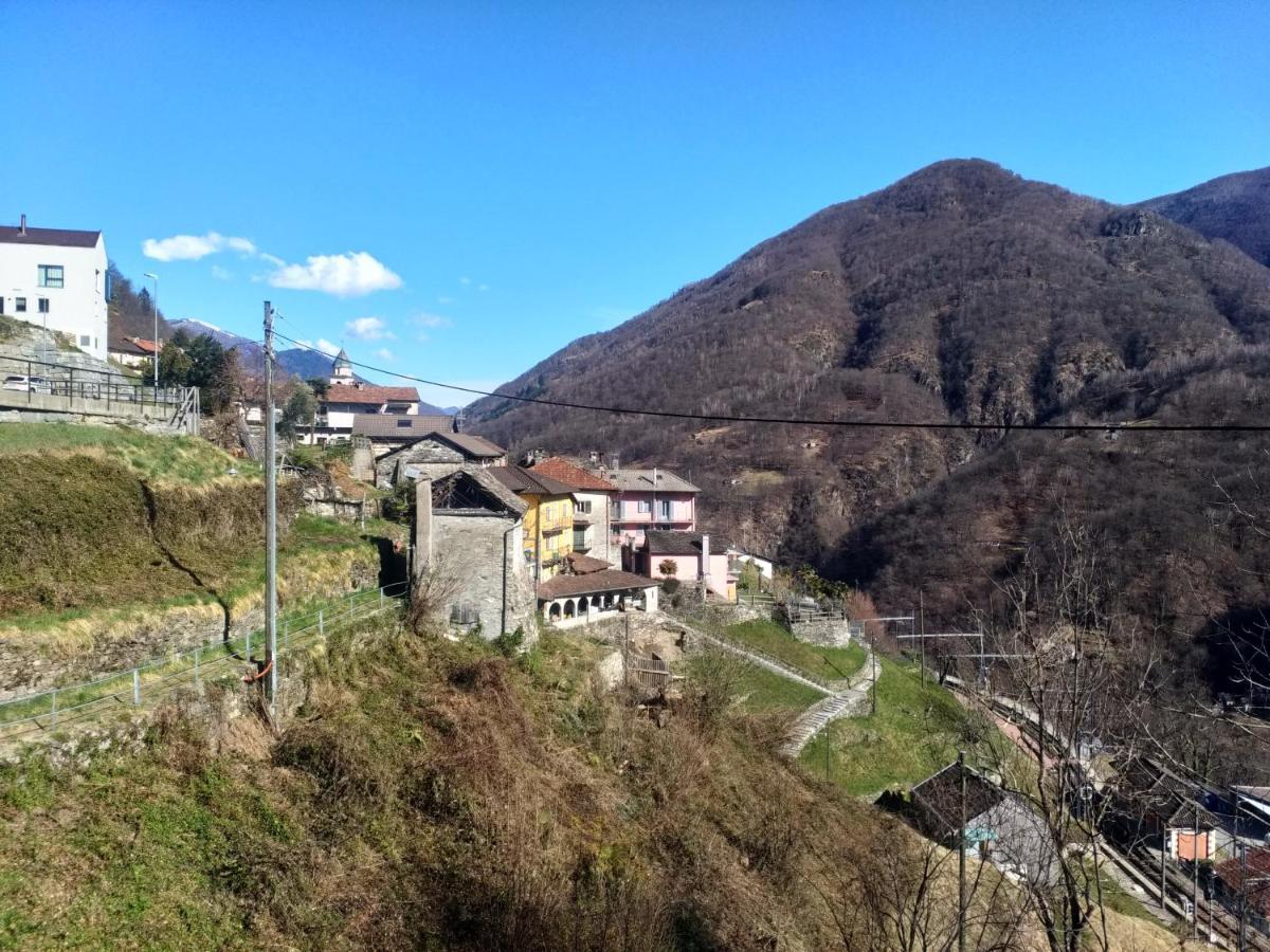 Rustico "Casa Di Sasso" Villa Intragna Kültér fotó
